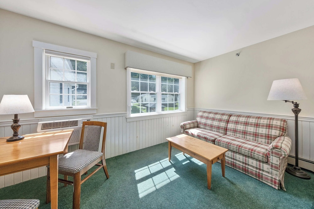 Country Inn At Camden Rockport 33/50