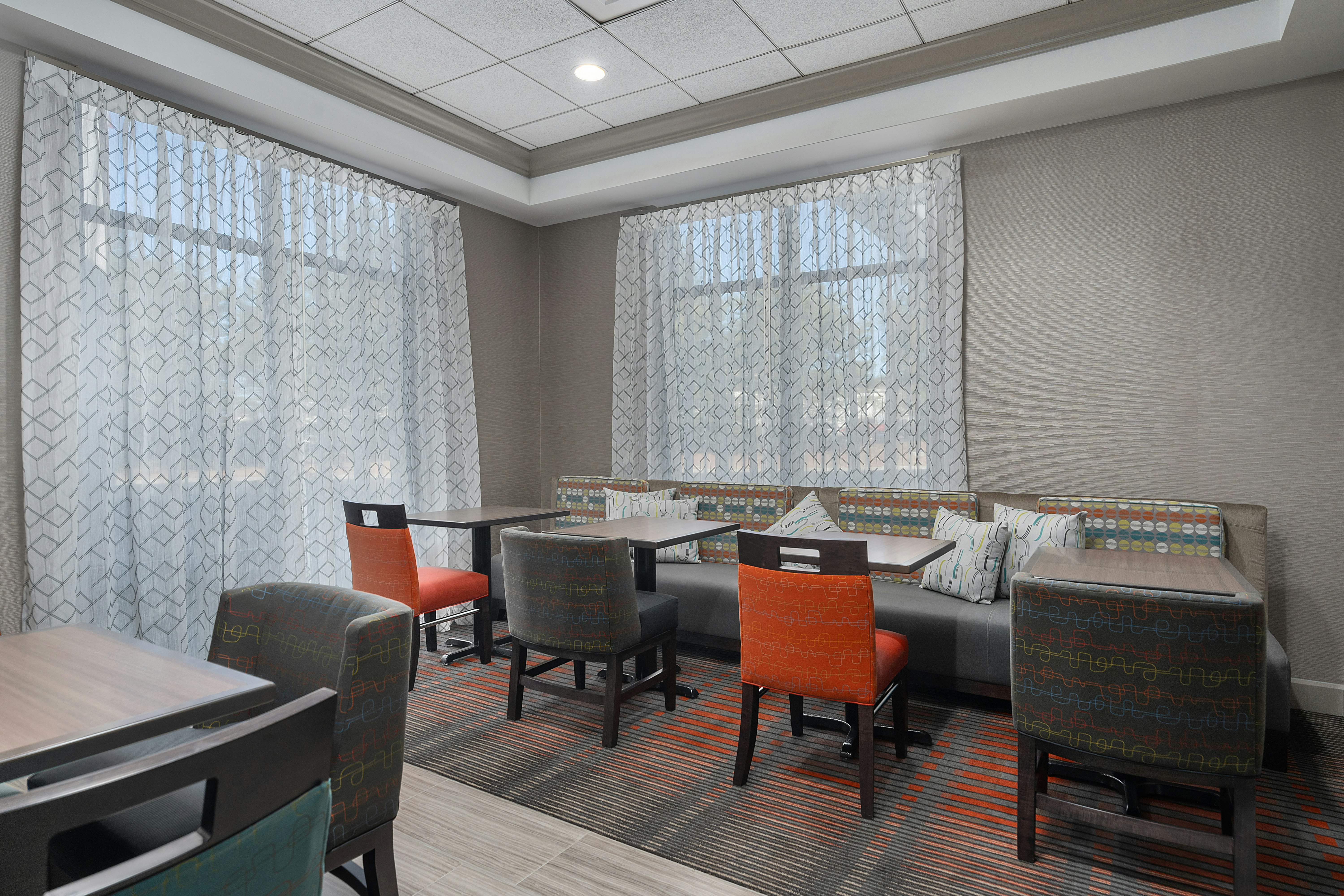 Hampton Inn By Hilton Springfield 46/49