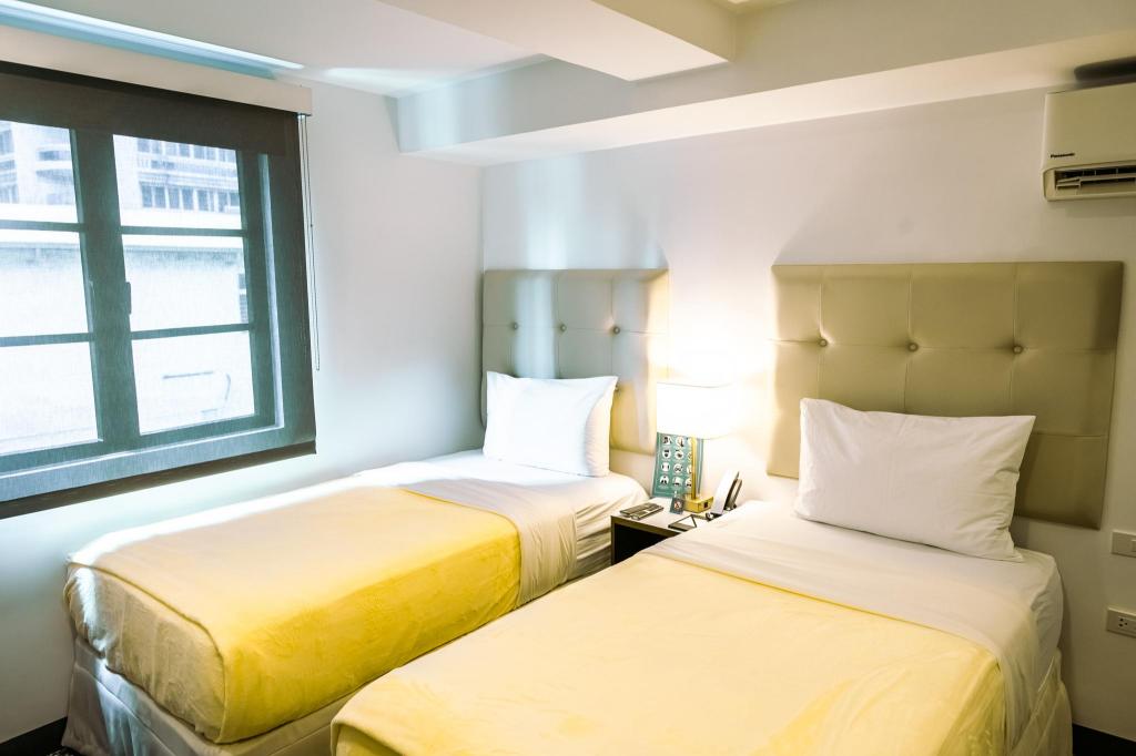 One Cristina Suites 19/49