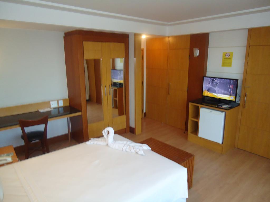 Hotel Minuano 6/17