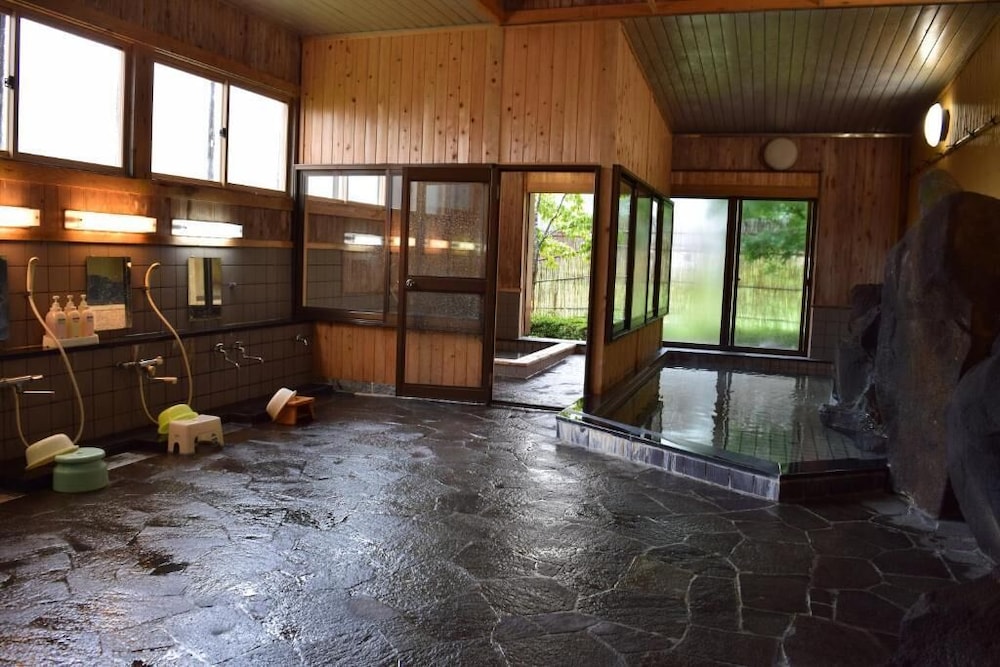 Alpine Route Hotel 3/40