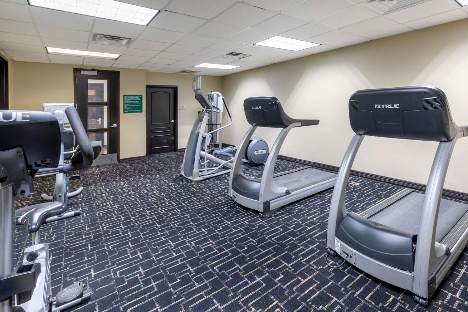 Hawthorn Suites by Wyndham Lubbock 51/92