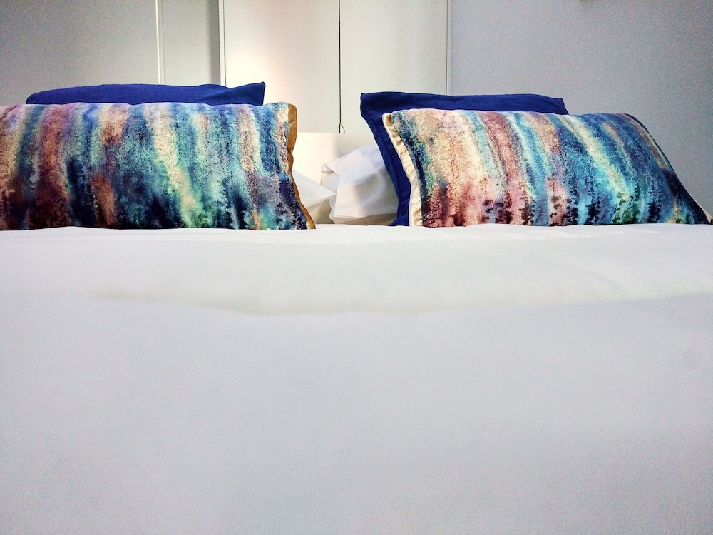 NLC Rooms and Suites 16/34
