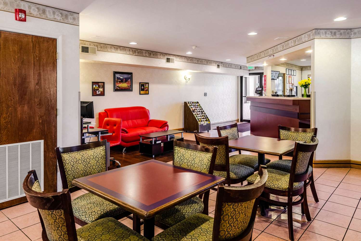 Econo Lodge Christiansburg-Blacksburg I-81 15/18