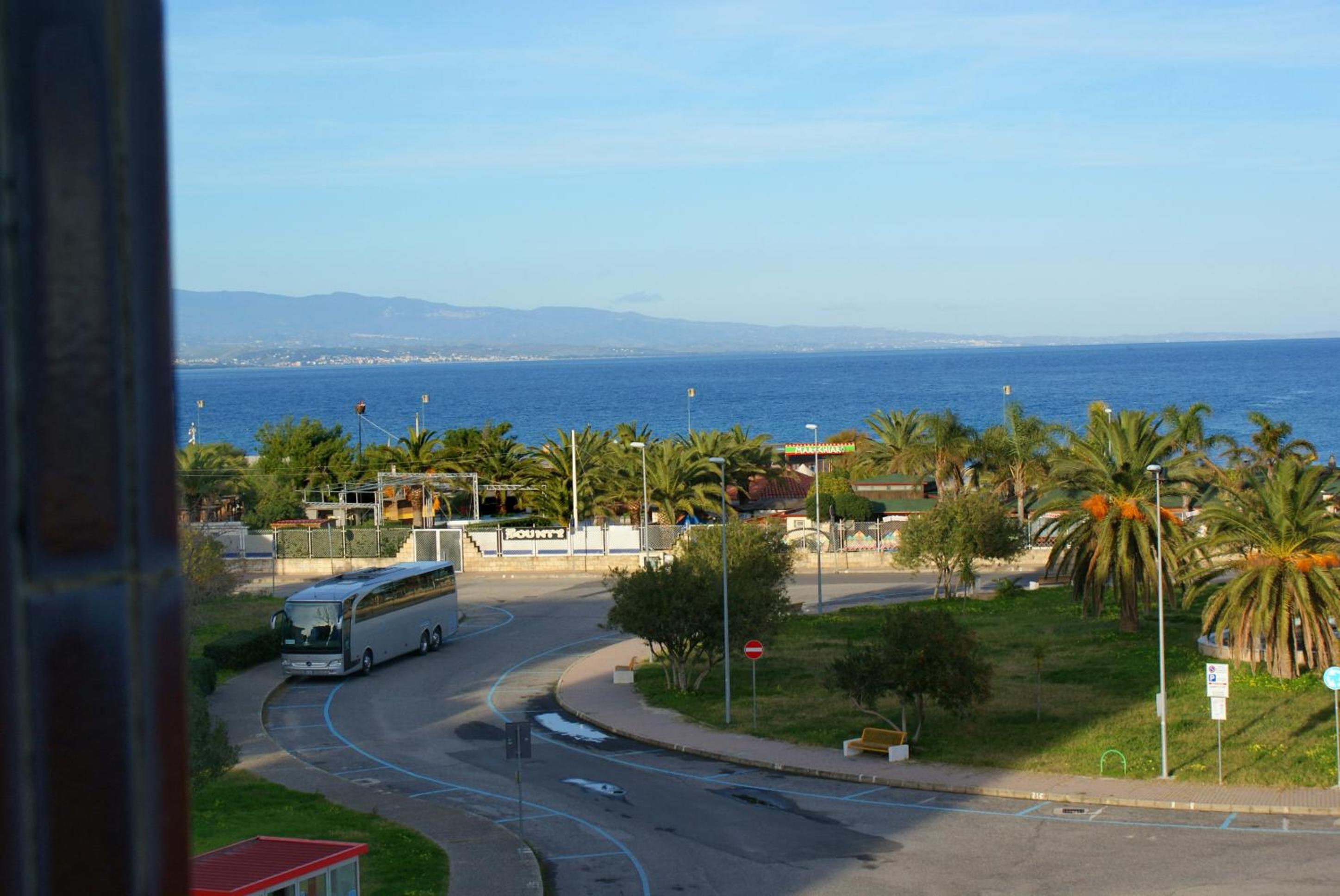 HOTEL NETTUNO SOVERATO 36/59
