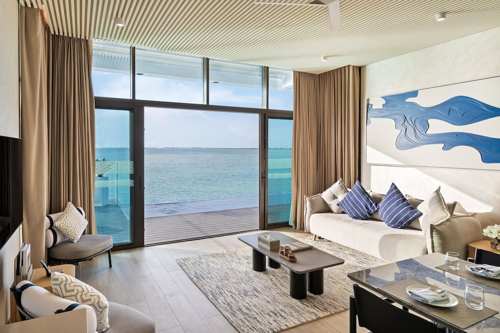Bab Al Nojoum Hudayriyat Villas 28/62