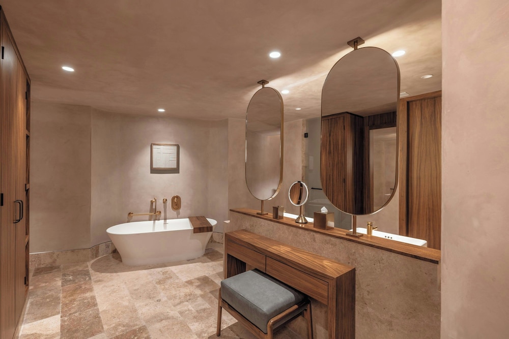 Almare, a Luxury Collection Adult All-Inclusive Resort, Isla Mujeres 65/67