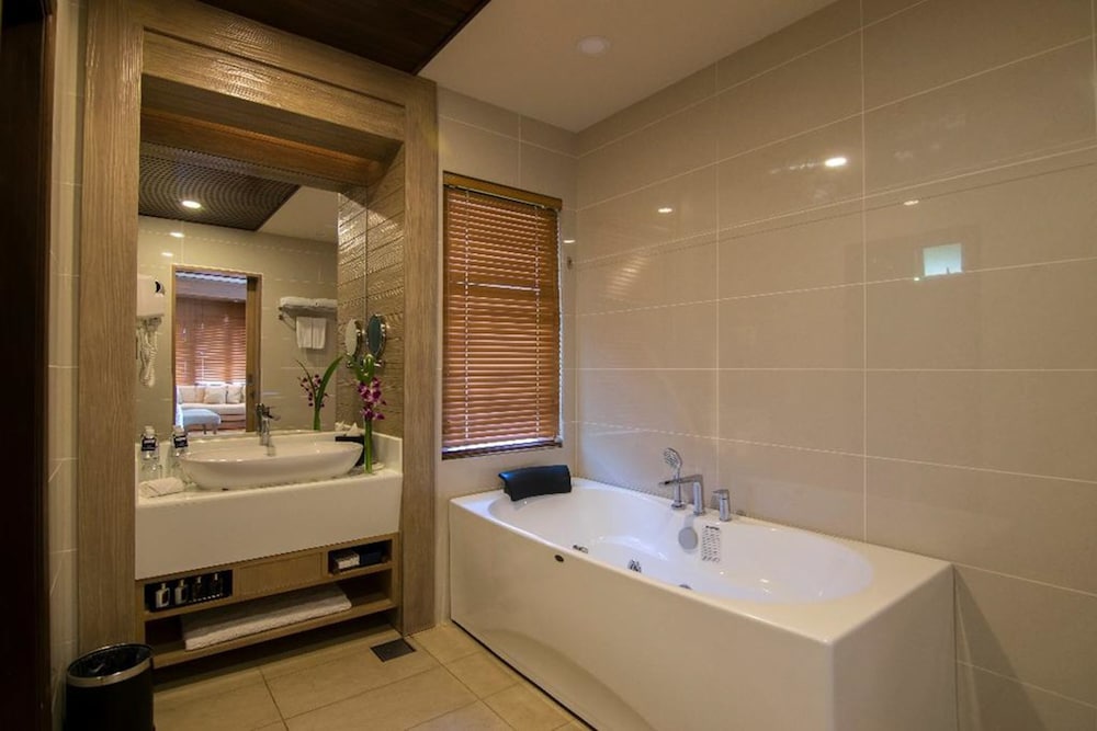 Royale Chulan Cherating – Villa 24/72