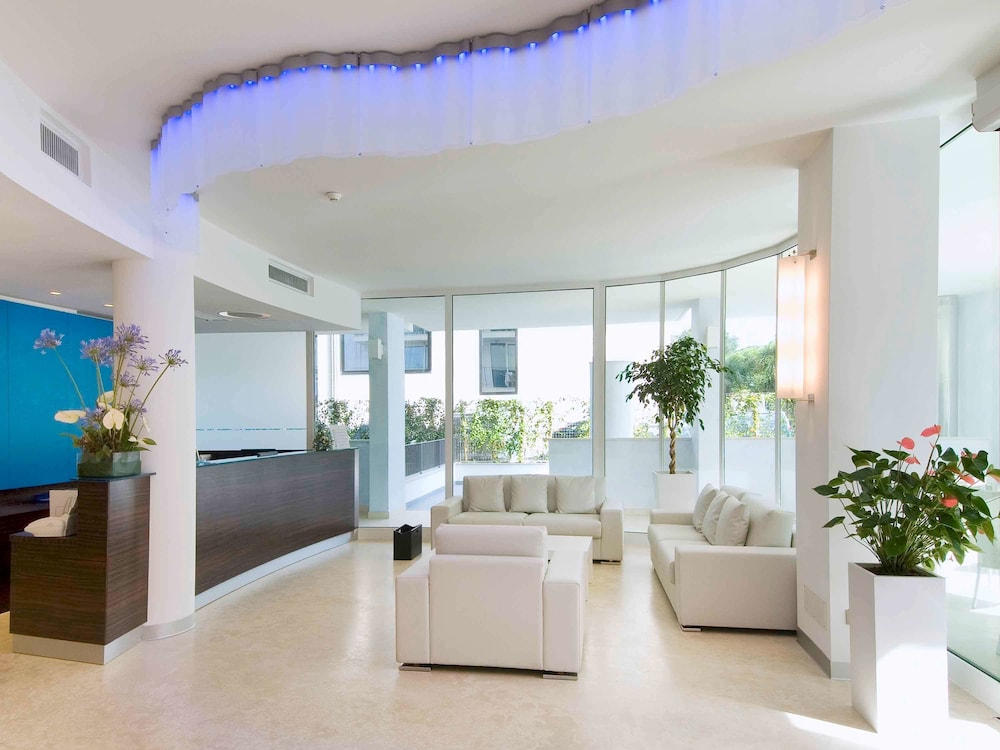 MERCURE RIMINI LUNGOMARE 14/71