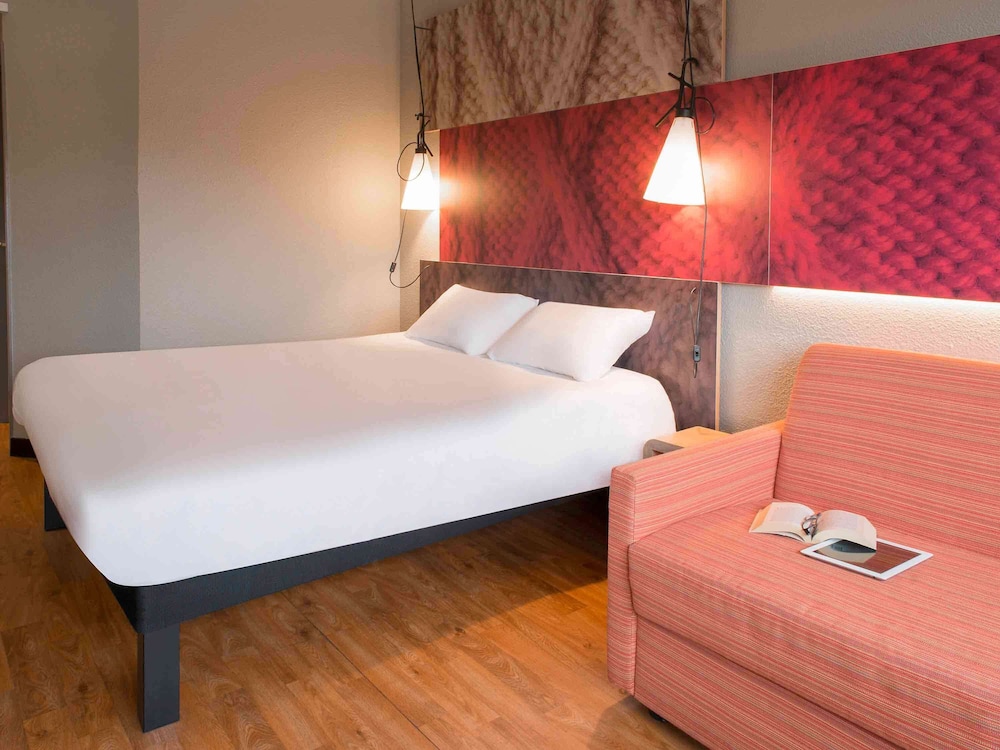 Ibis Valence Sud 18/73