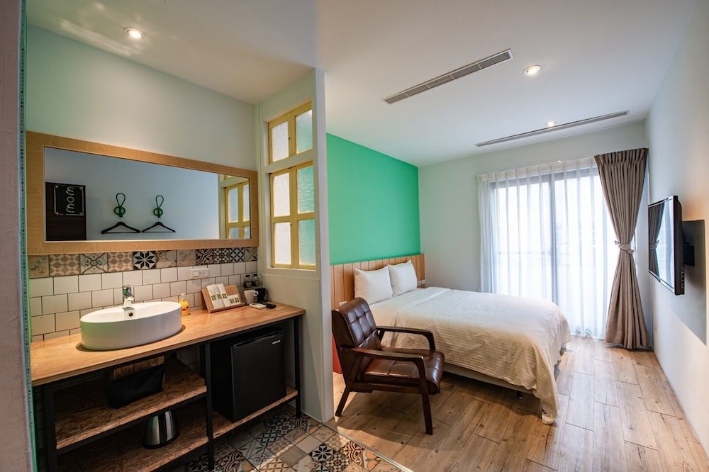 Here B&B 34/34