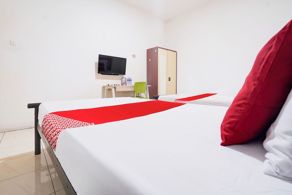Hotel O Rappocini Near Rsia Paramount 28/45