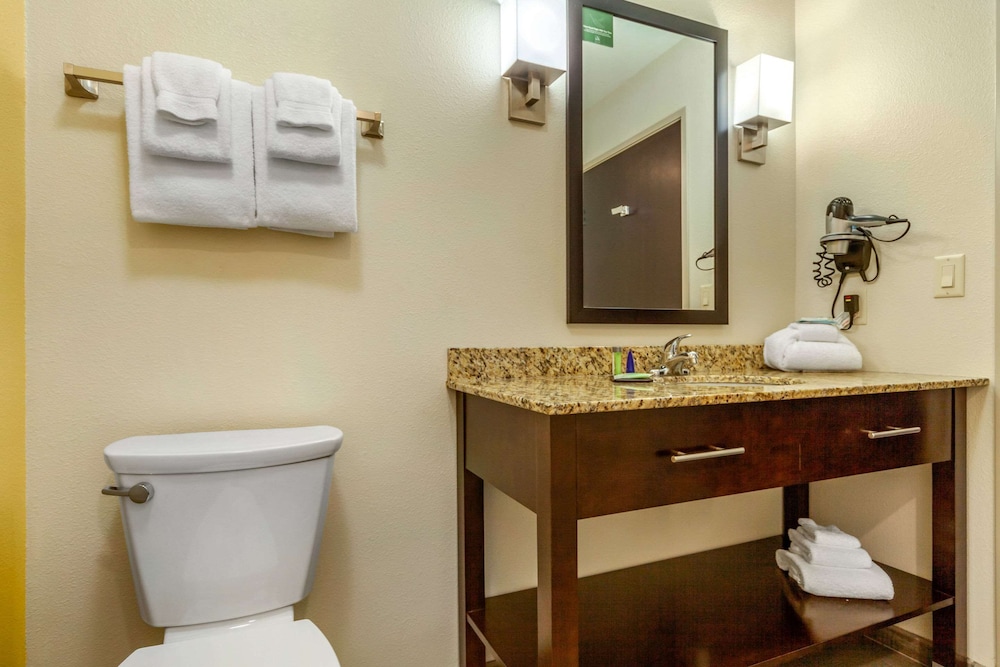Sleep Inn & Suites Lincoln University Area 36/42