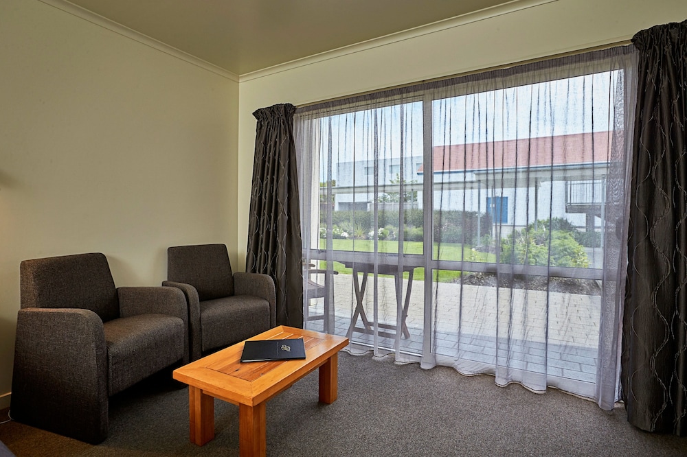 The White Morph Heritage Collection 48/74