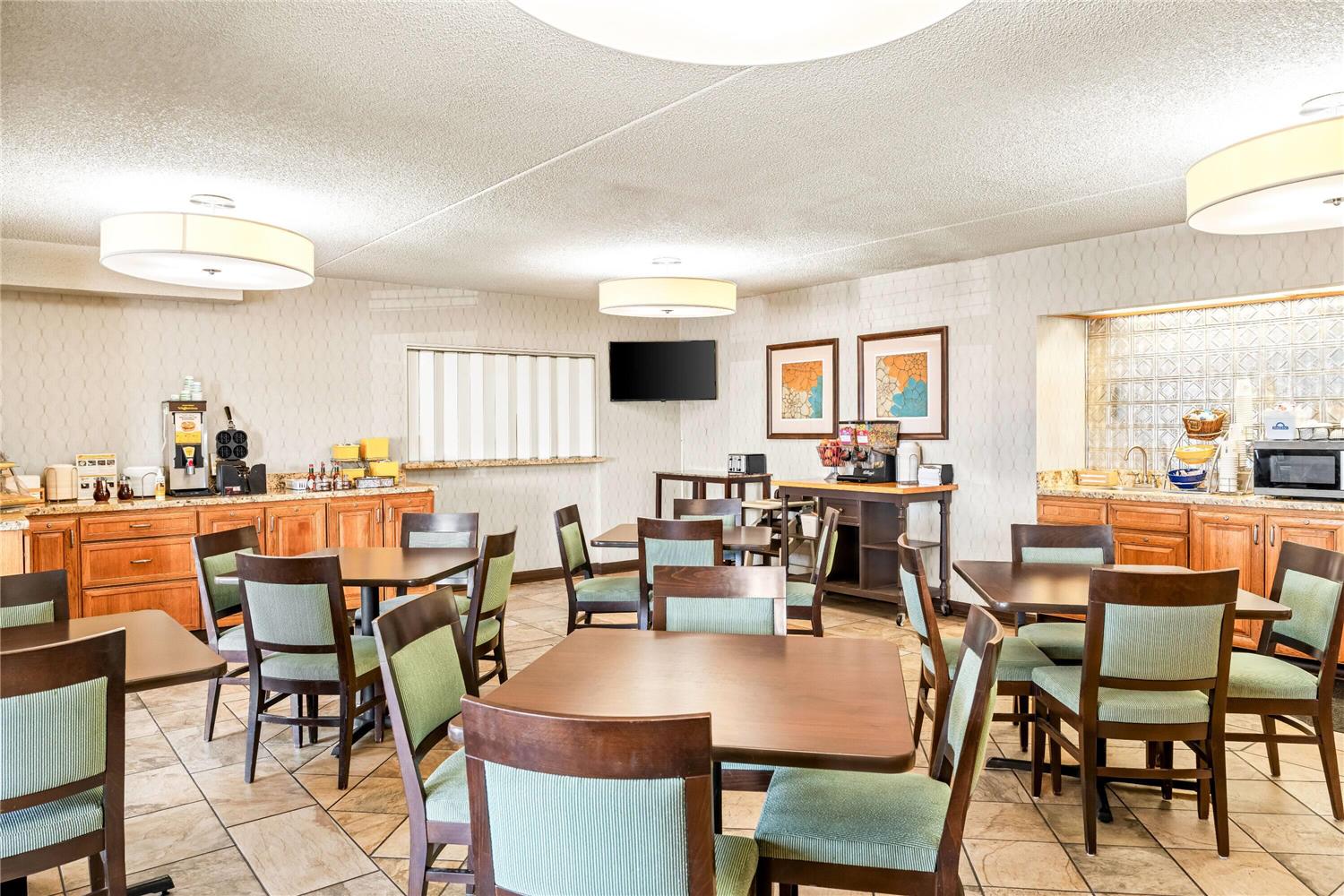 Days Inn by Wyndham Helena 18/31