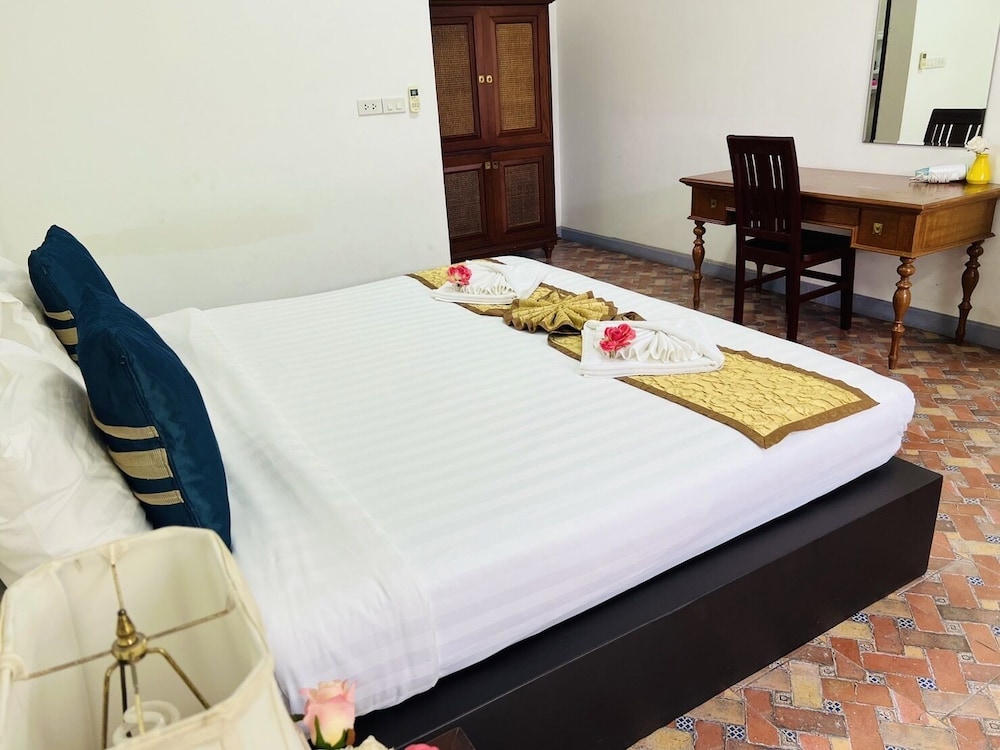Bora Bora Villa Phuket 20/50