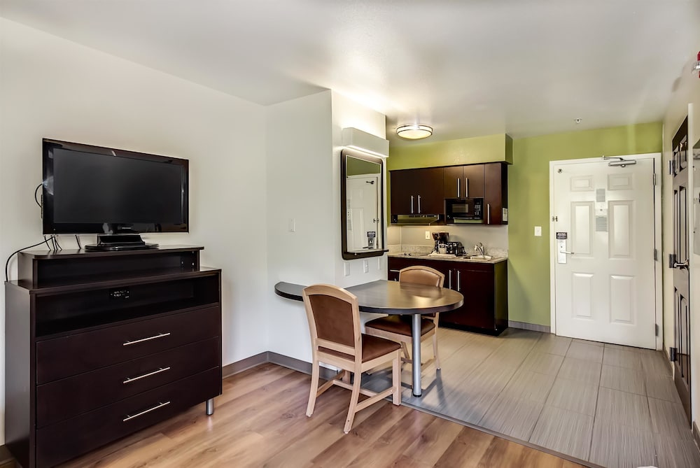 Studio6 East Brunswick, NJ - NYC Area 35/41