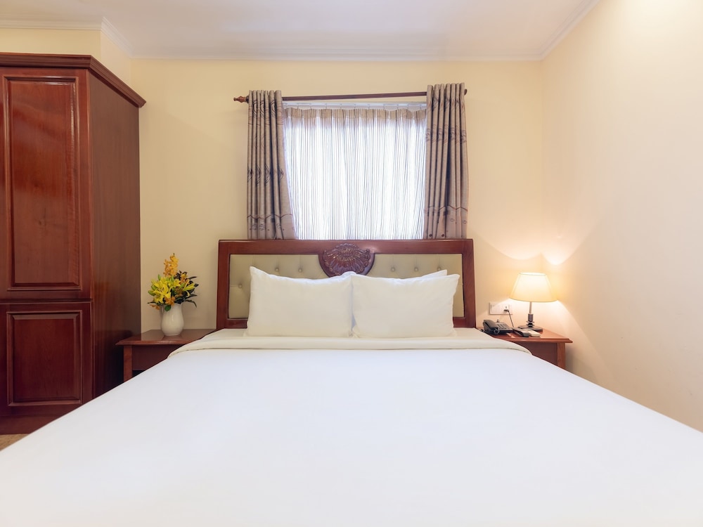 Bon Ami Hotel 27/71