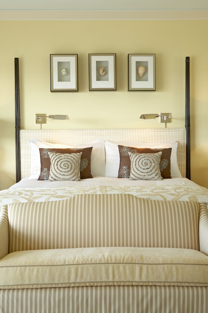 The Kahala Hotel and Resort 17/80