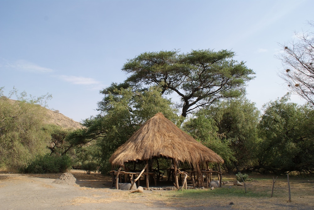 LAKE NATRON TENTED CAMP 13/17