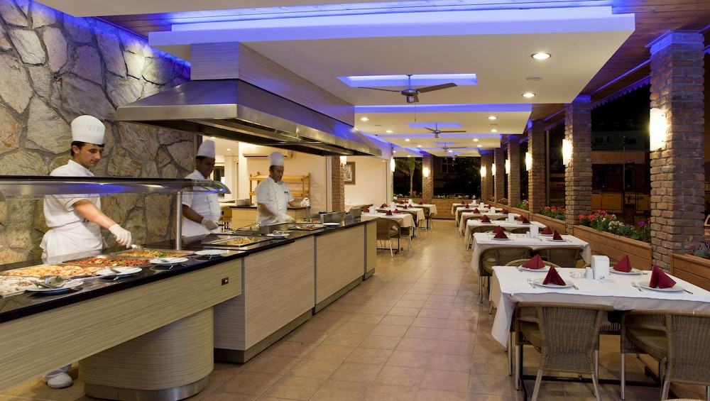 Remi Hotel 19/32
