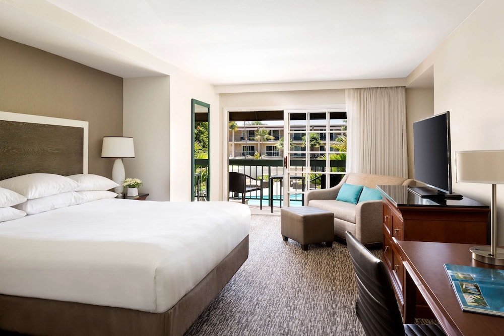 Hyatt Regency Newport Beach Hotel 25/75