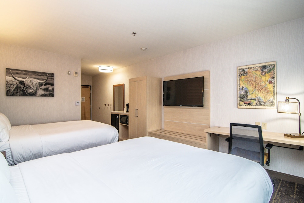 Holiday Inn Express Hotel & Suites Kalispell 25/77