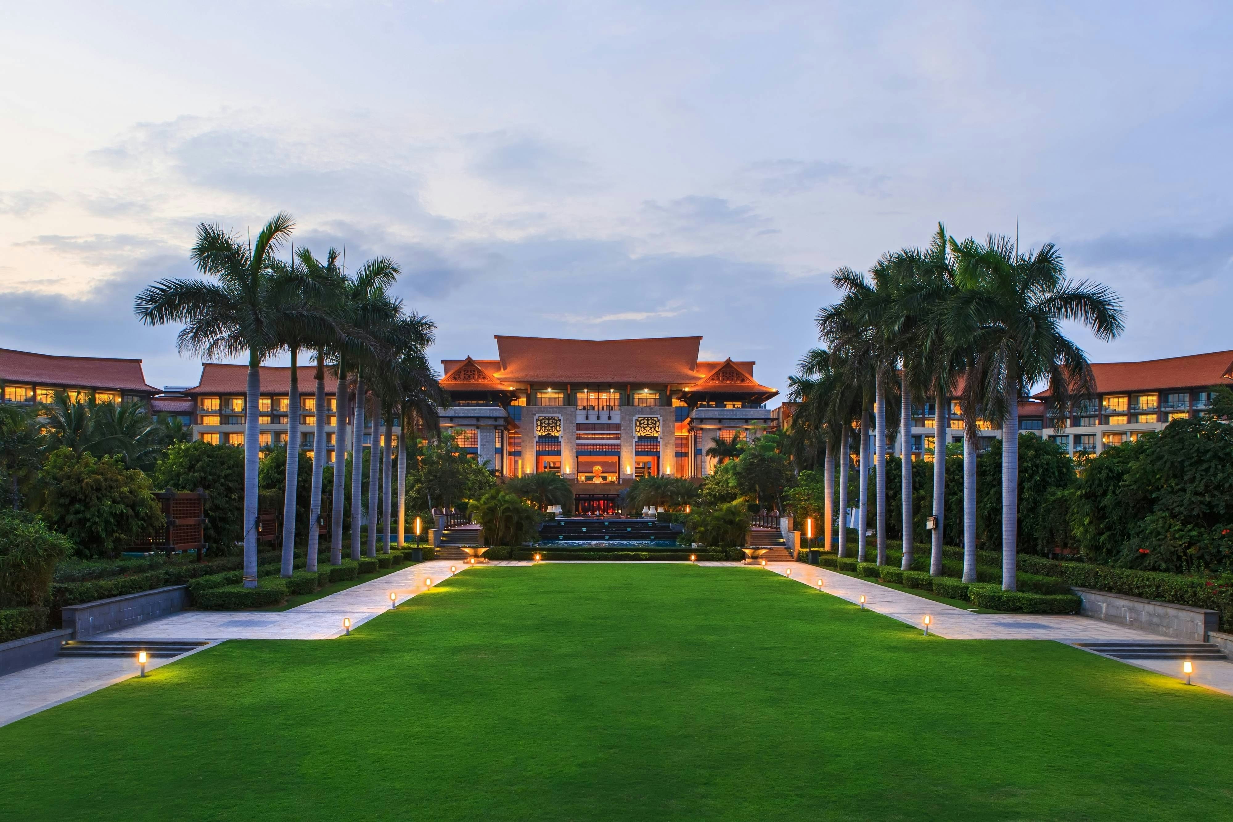 Renaissance Sanya Resort and Spa 23/25