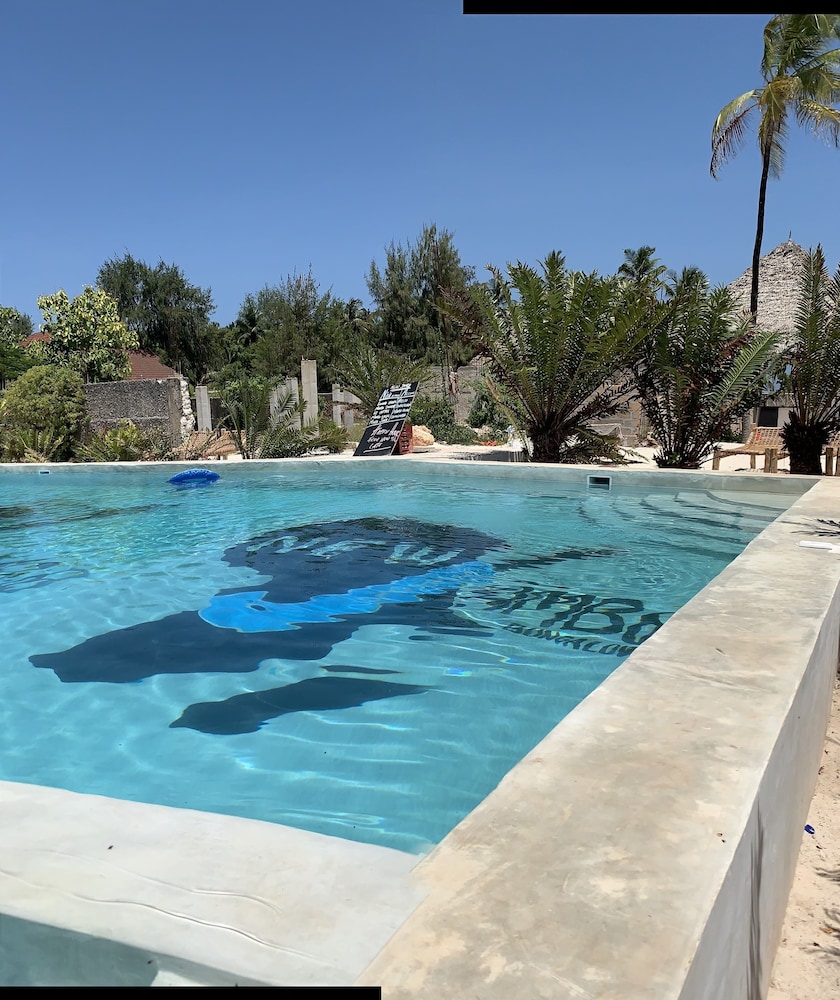 Jambo Beach Bungalows - Hostel 21/50