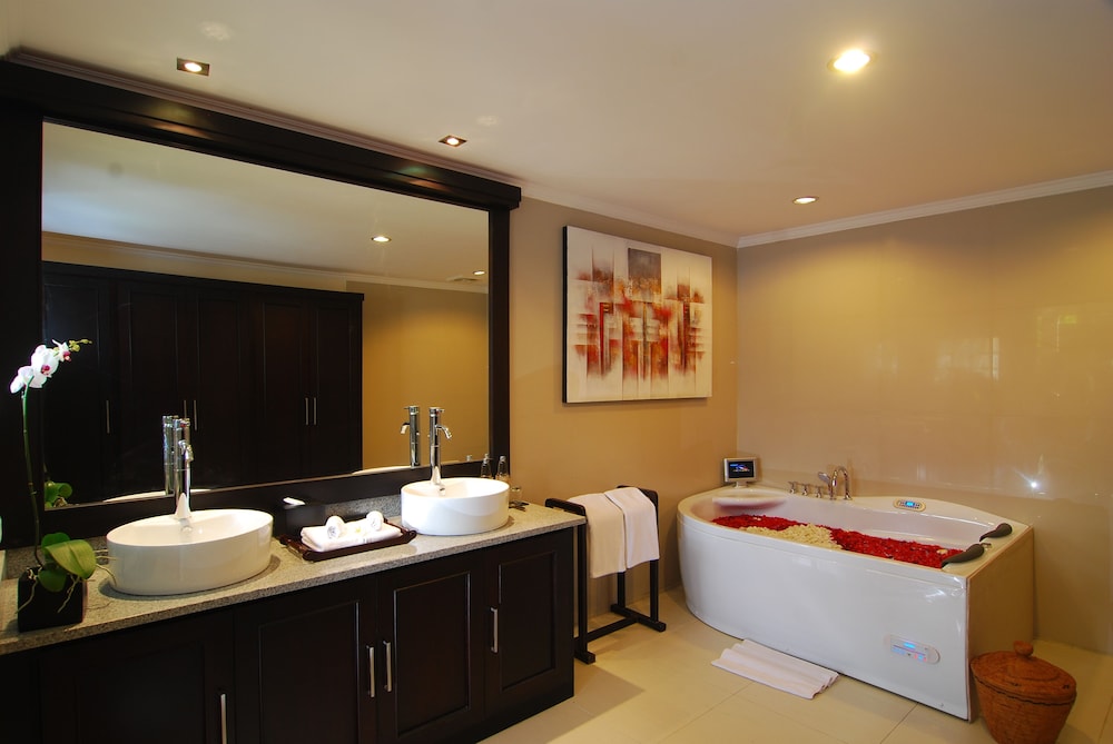 Bali Rich Luxury Villa 30/42