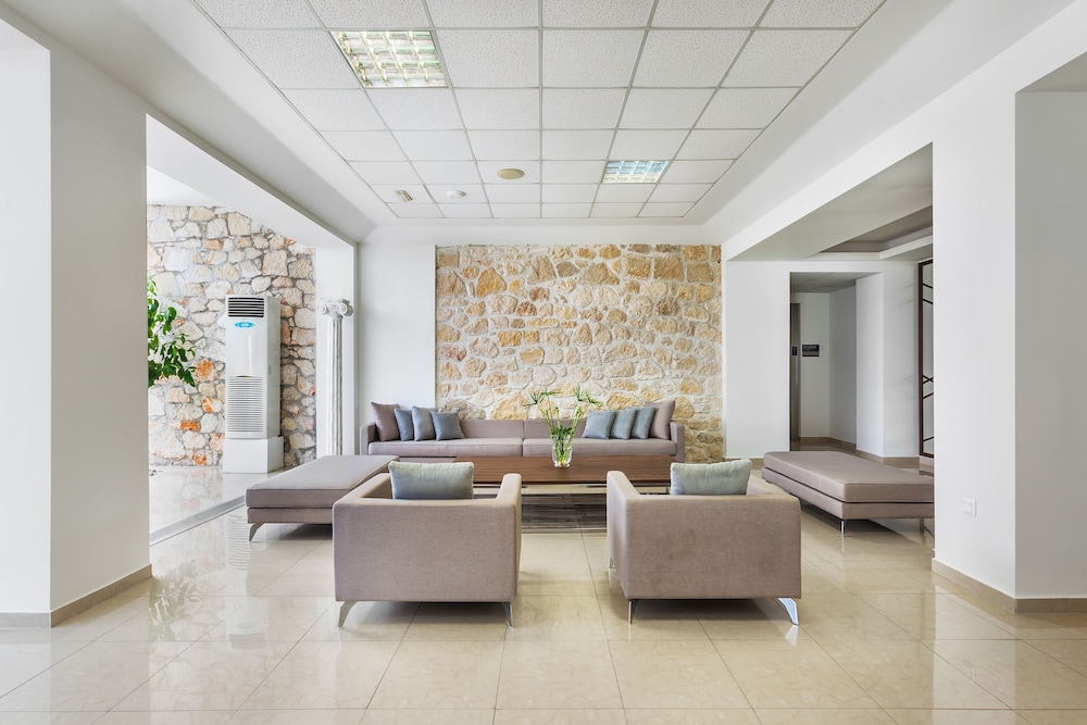 Kriopigi Hotel 87/104