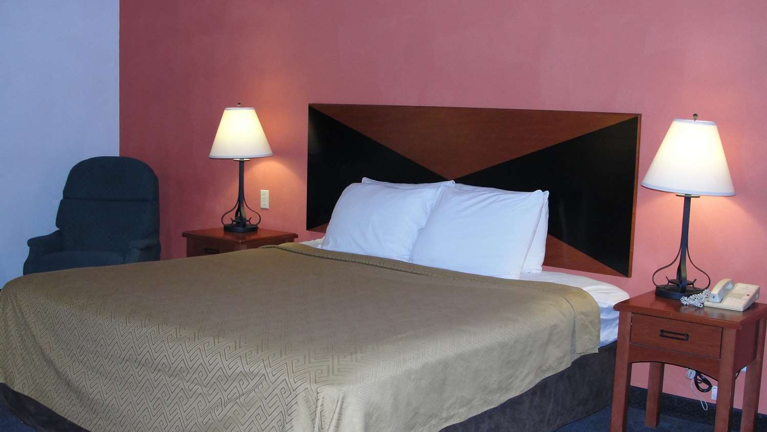 SureStay Hotel by Best Western Greenville 12/43