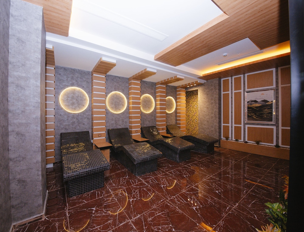 Litros Hotel & Spa 24/50