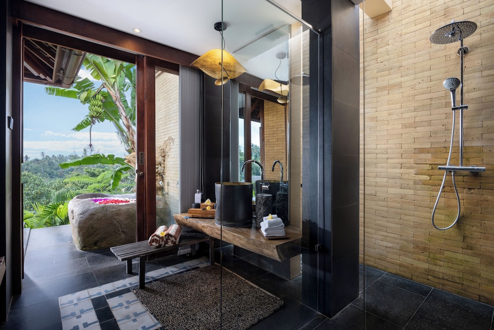 Sanna Ubud A Pramana Experience 50/50