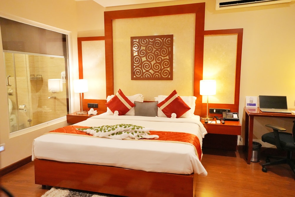Executive, Suite