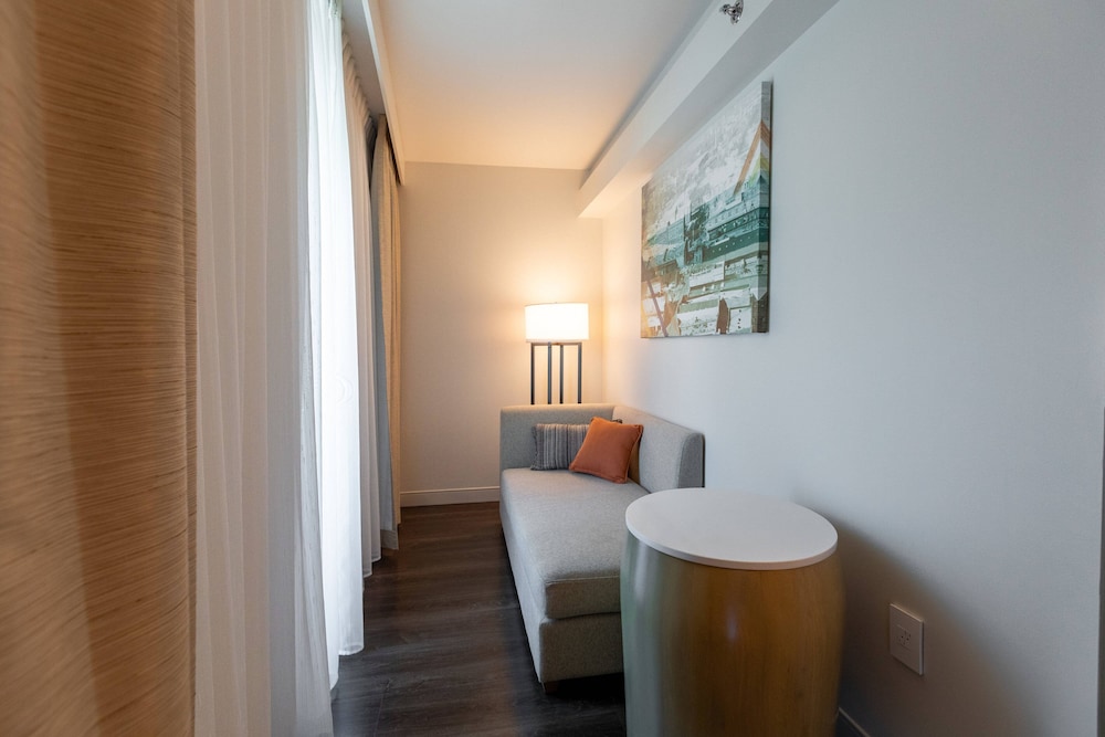 Delta Hotels by Marriott Raleigh-Durham at Research Triangle Park 14/36