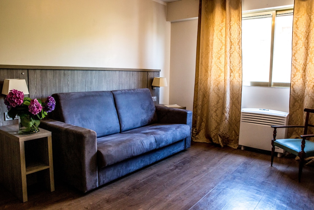 Hotel Albion 32/47