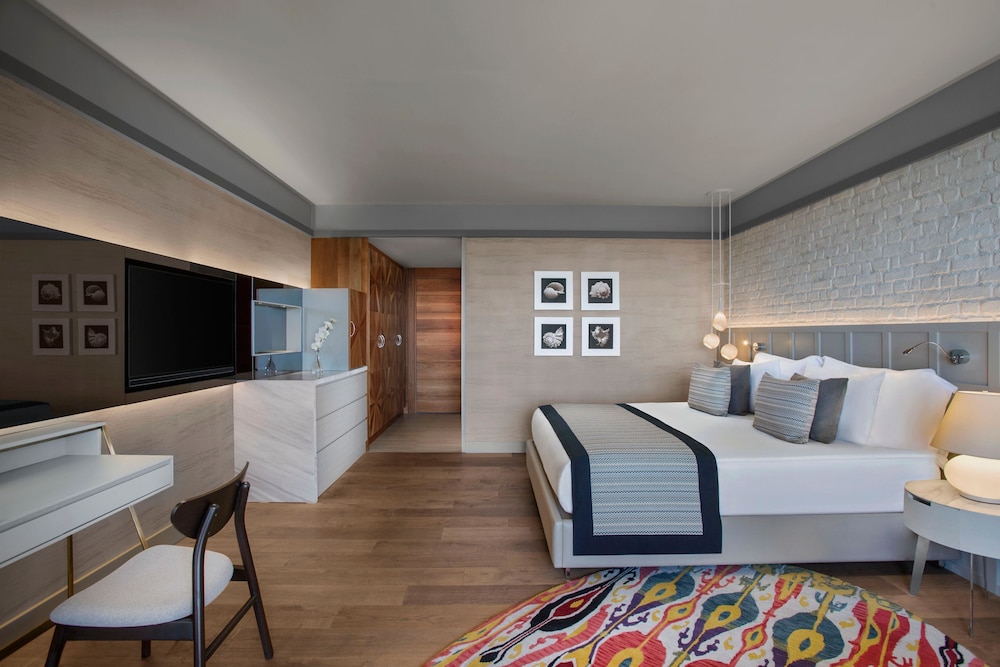 Superior Room Side Sea View، Acanthus and Cennet Barut Collection 4/12