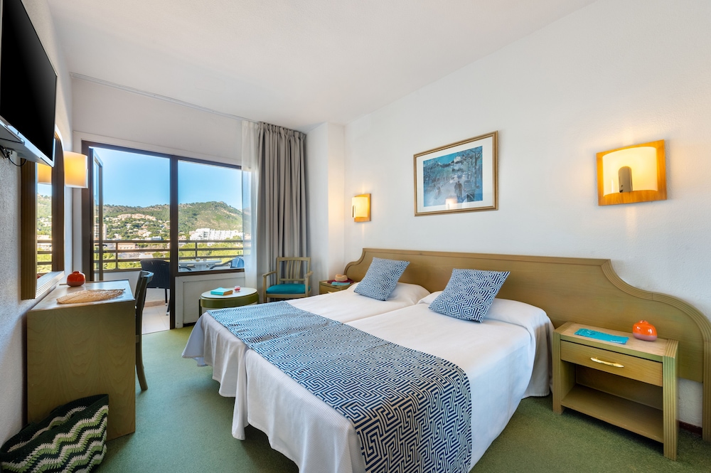 Room, Twin Beds, Murphy Bed, Partial Sea View