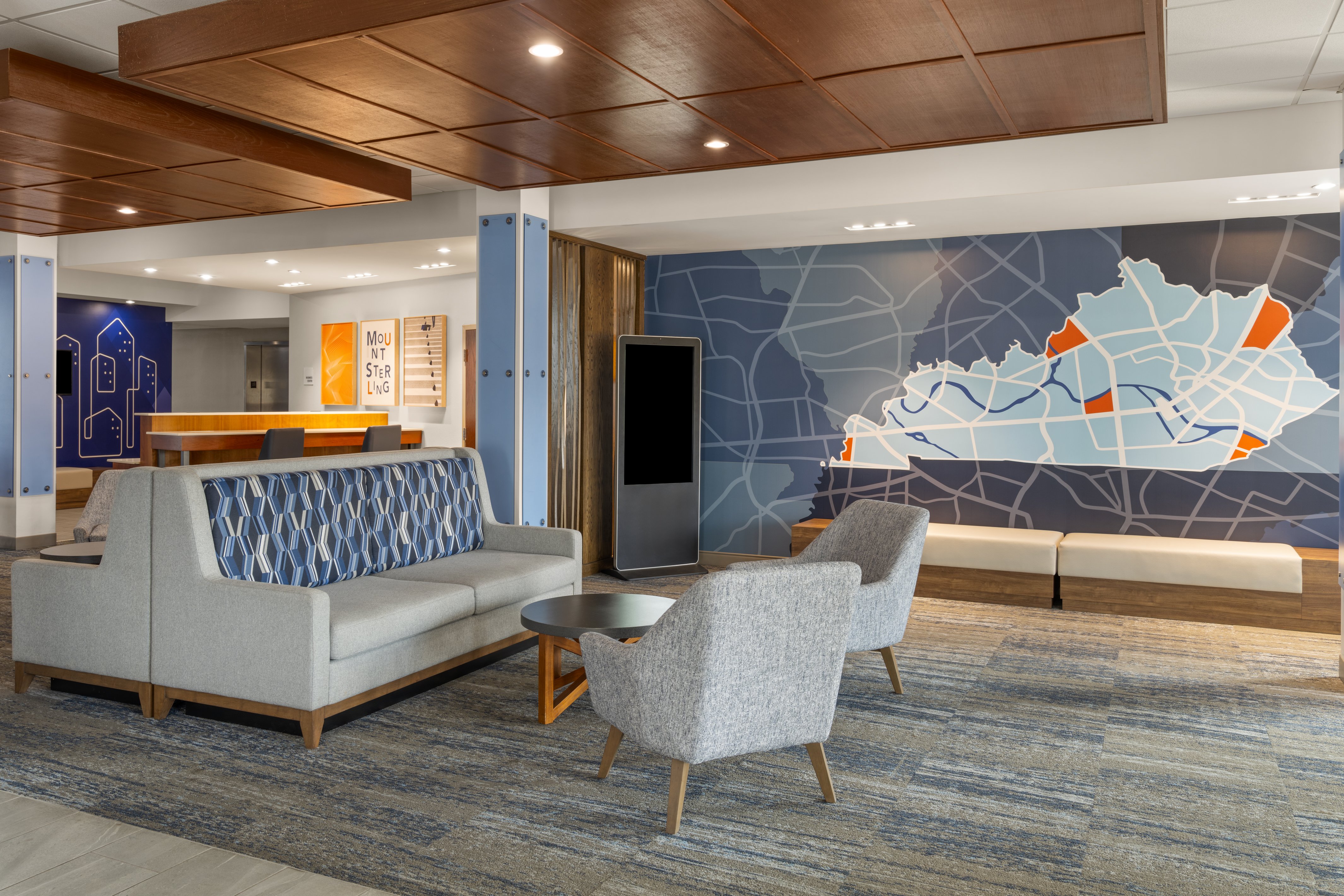 Holiday Inn Express and Suites Mt Sterling North 56/72