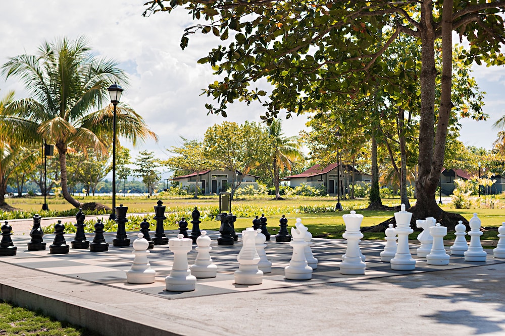 Dusit Thani Lubi Plantation Resort 63/67