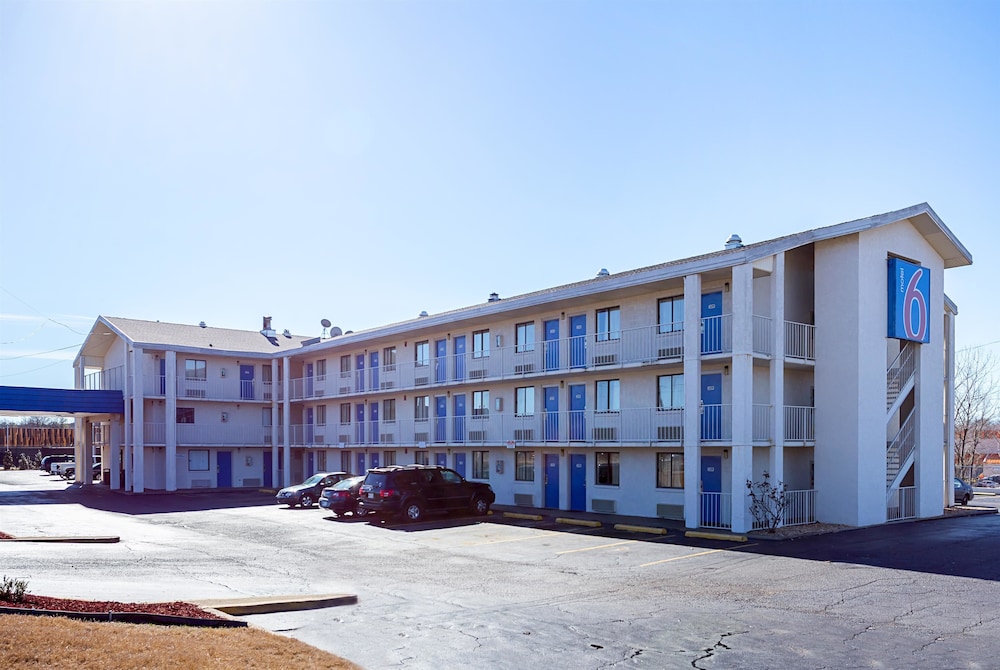 Motel6 Jackson, MS 46/61