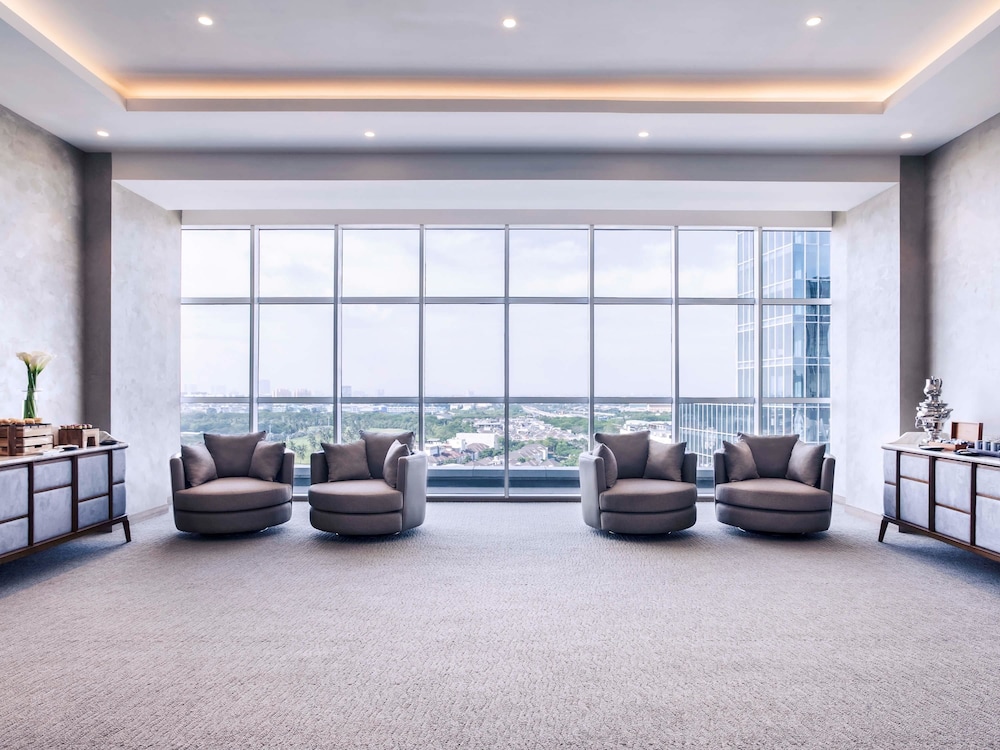 Mercure Jakarta Pantai Indah Kapuk 41/73