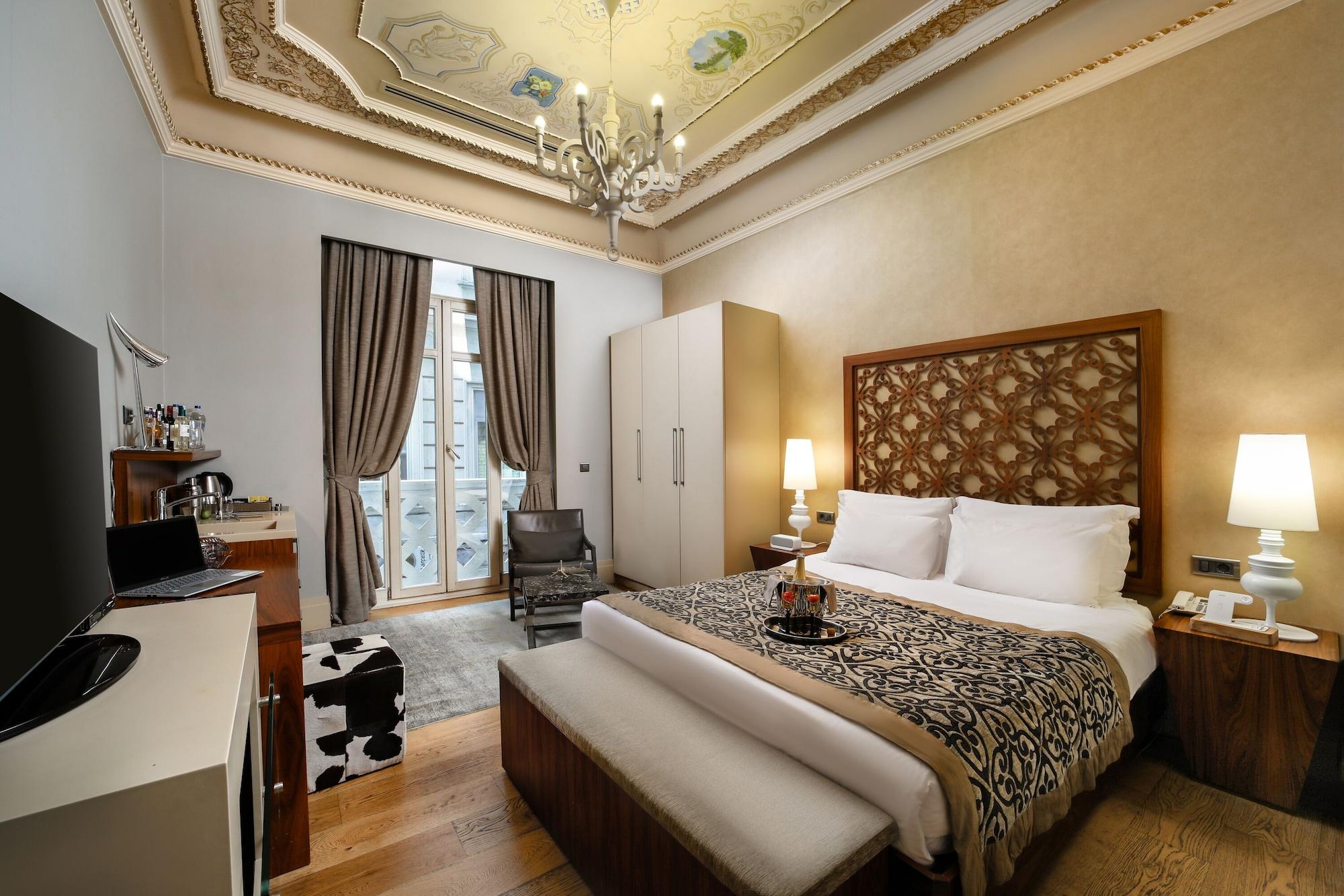 Superior, Double Bed, Kitchenette
