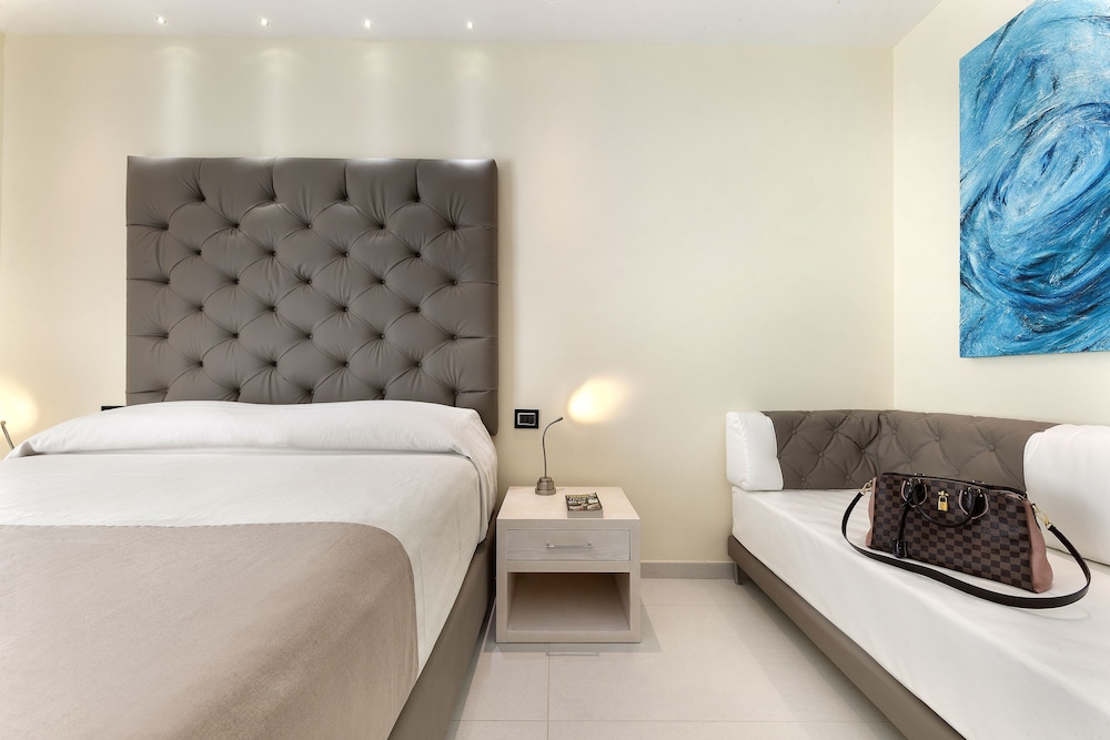 Palazzo Abagnale 28/42