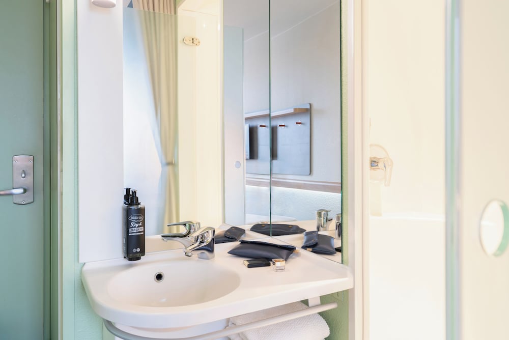 Ibis Budget Geneve Aeroport 67/67