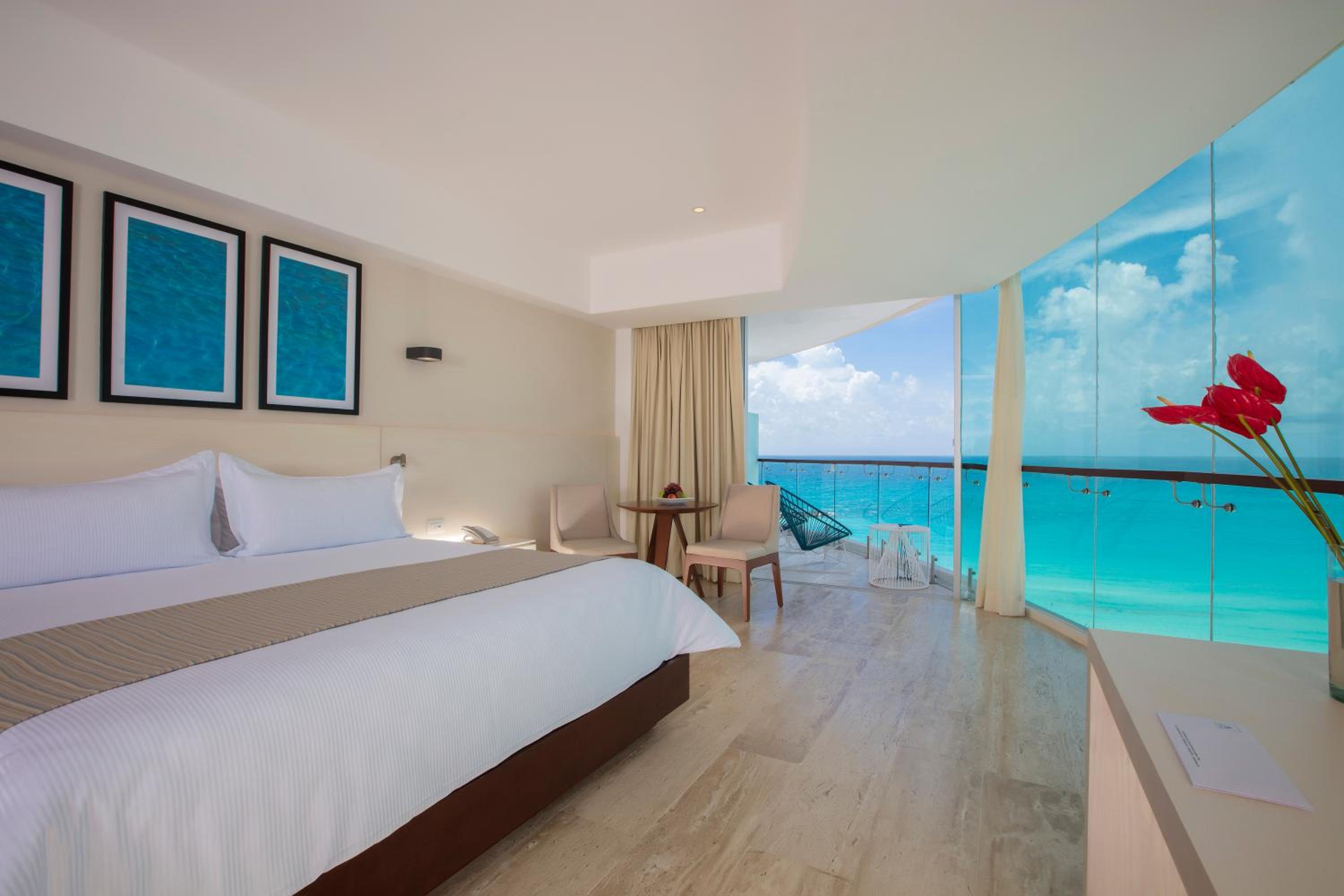 Altitude, Suite, Ocean Front, Corner
