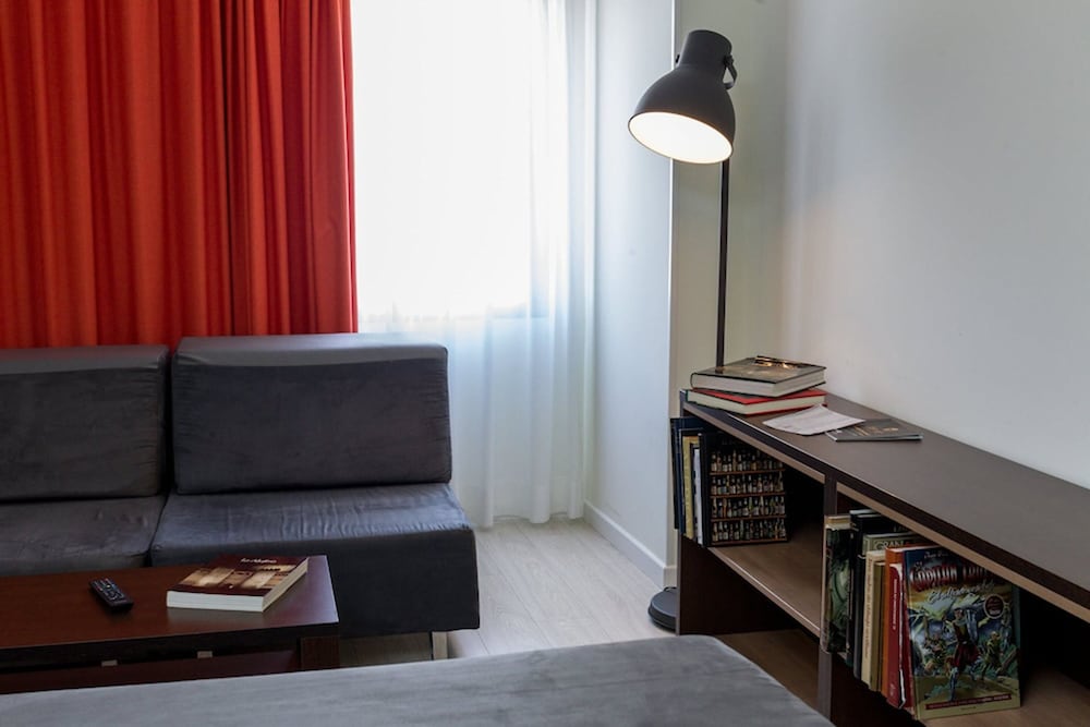 Apartamentos Recoletos 40/65