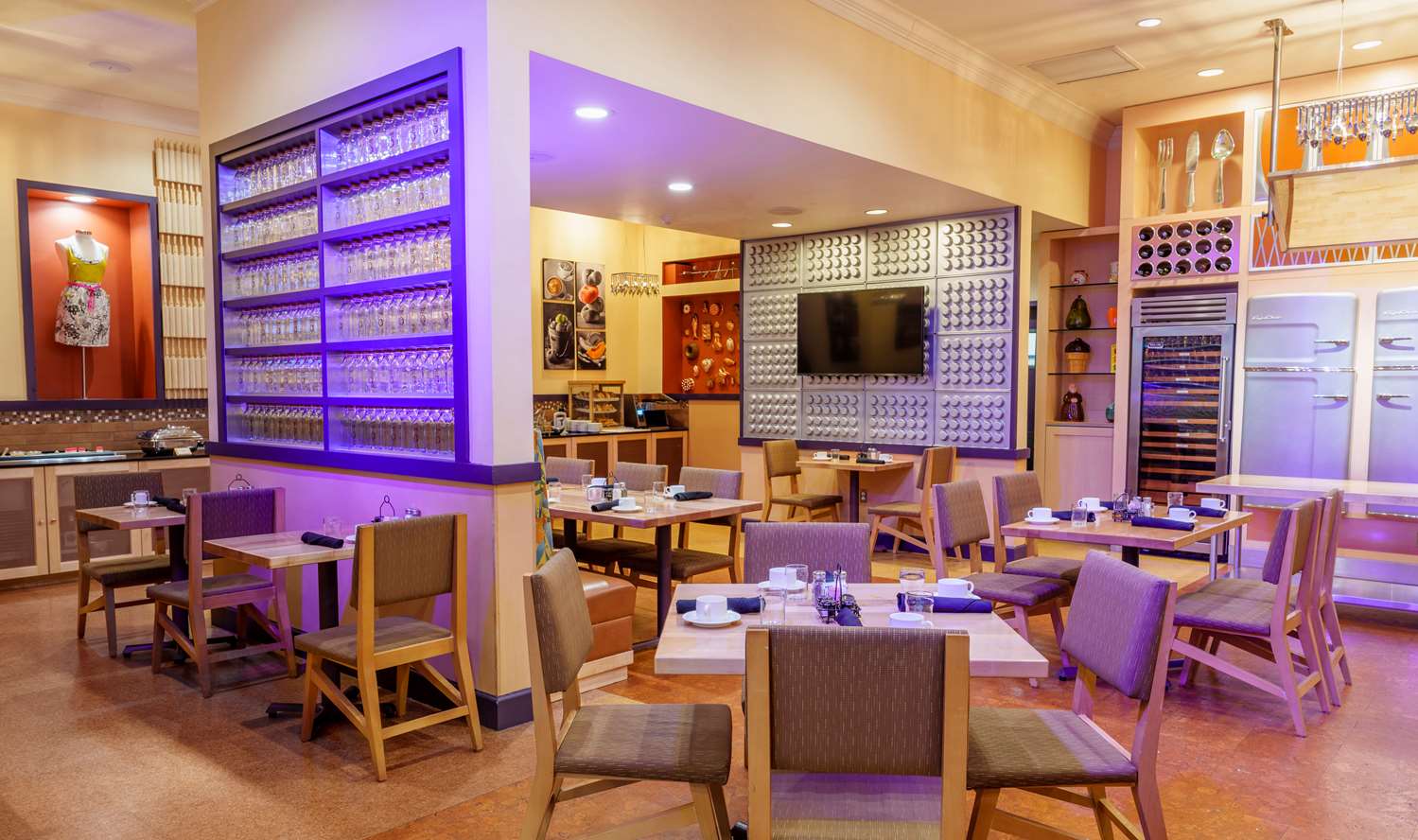 restaurant cafeteria