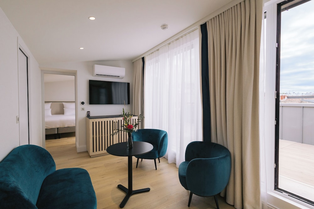 Hotel Majestic 51/58